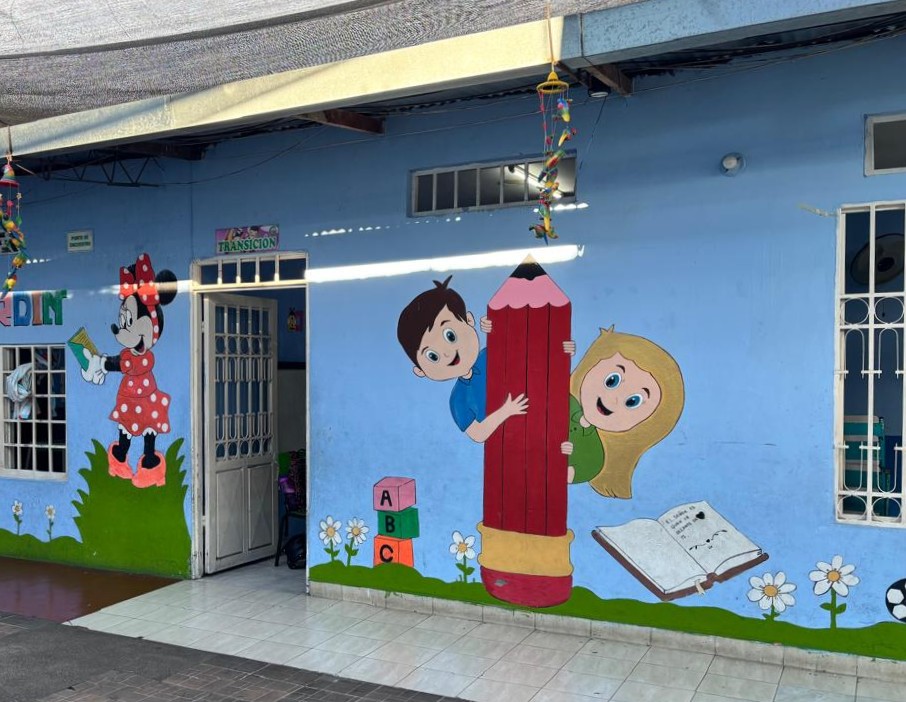 Salón de transición del Liceo Mogollón en Espinal, Tolima